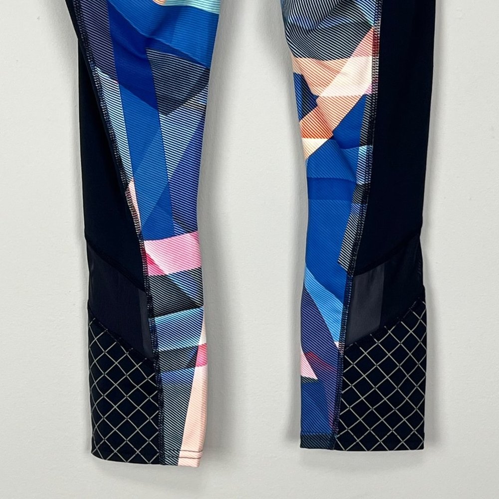 Athleta Womens Sonar Capri Leggings Electric Geo Blue size XXS - Picture 9 of 15